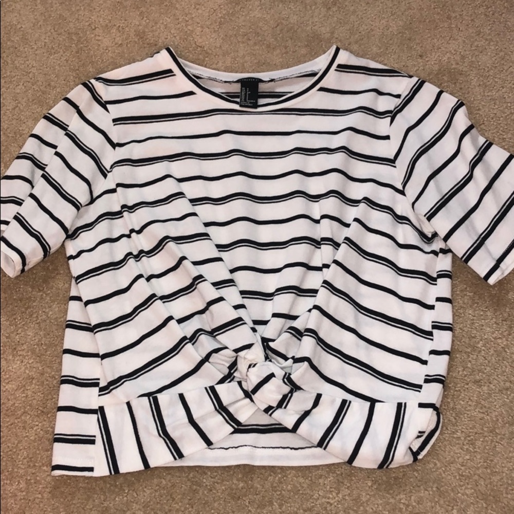 F21 Crop Knot Tee